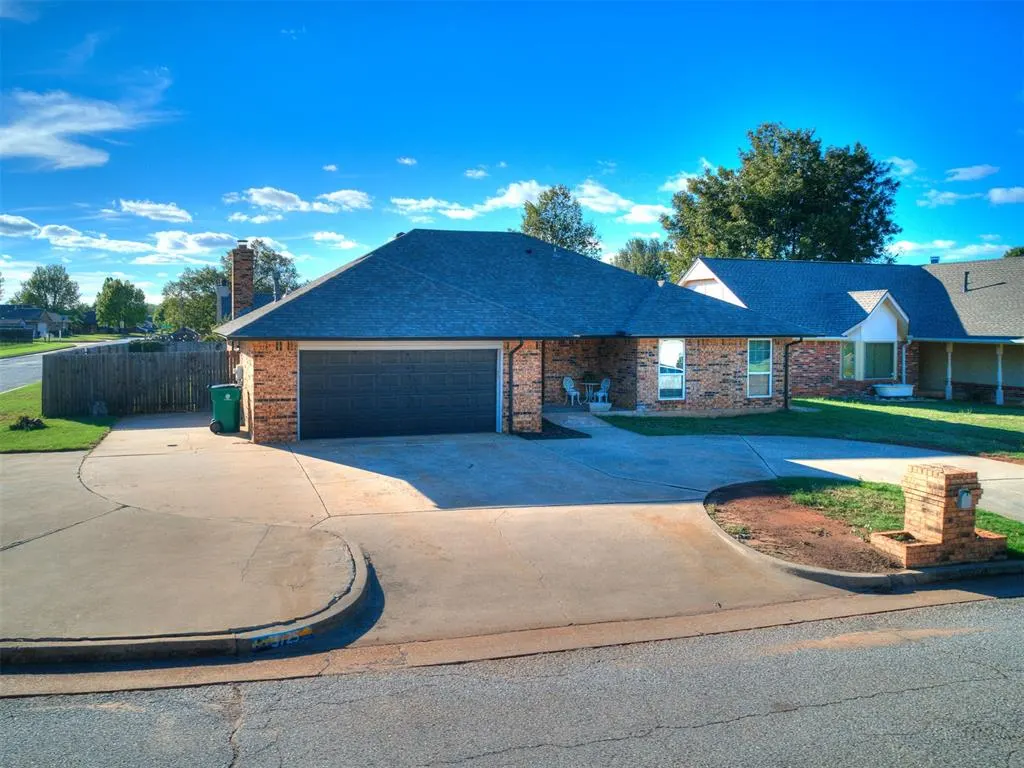 Front exterior — 3725 Summerwind Avenue, Oklahoma City, OK 73179