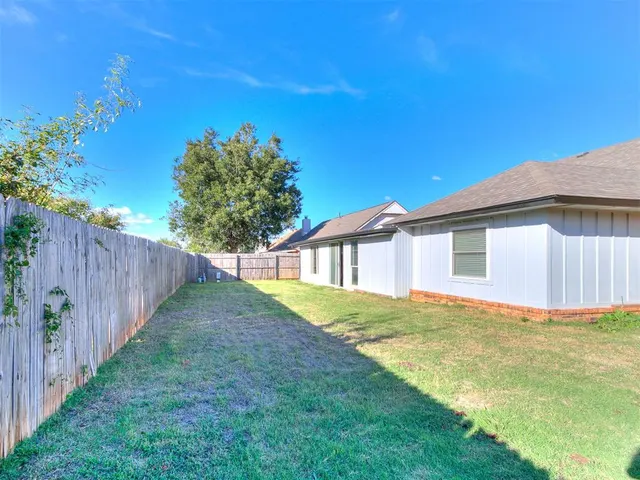 Photo 8 — 3725 Summerwind Avenue, Oklahoma City, OK 73179