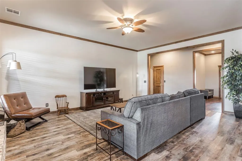 Photo 16 — 4658 Hillcrest Lane, Edmond, OK 73025