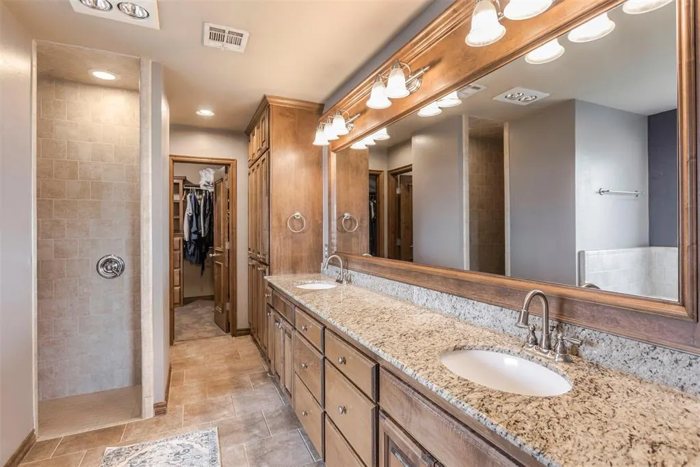 Photo 29 — 4658 Hillcrest Lane, Edmond, OK 73025