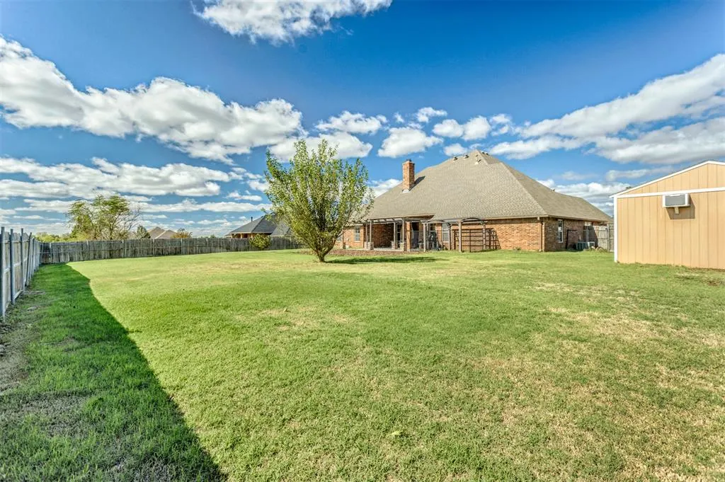 Photo 35 — 4658 Hillcrest Lane, Edmond, OK 73025