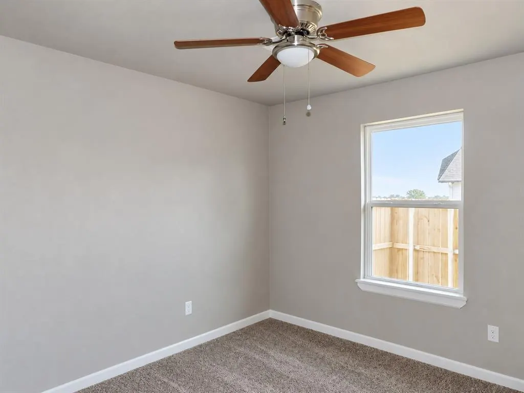 Photo 9 — 1436 NE 12th Street, Oklahoma City, OK 73117