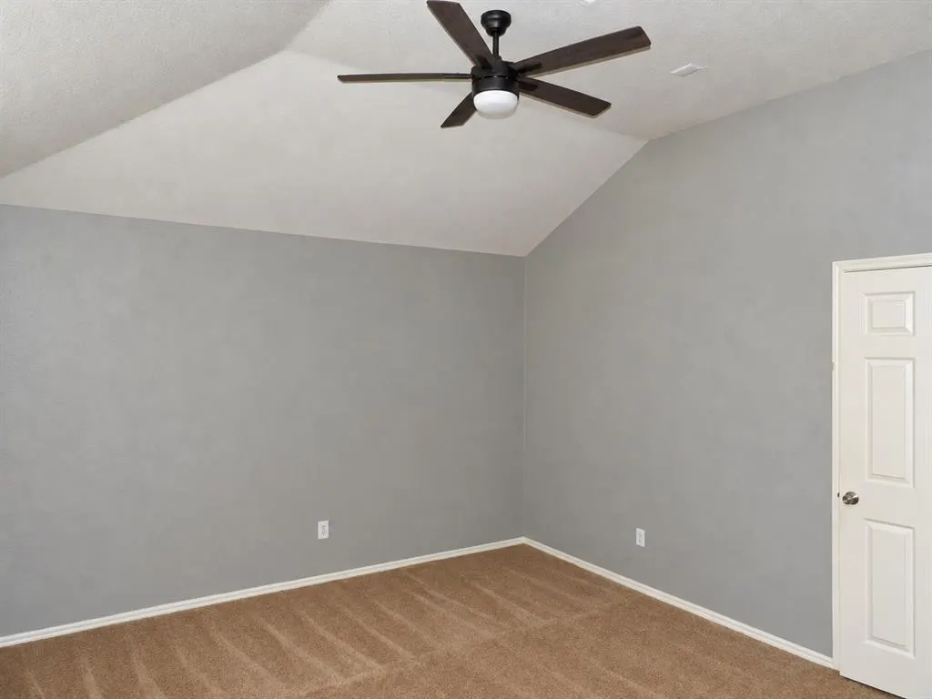 Photo 9 — 4405 Apple Blossom Circle, Moore, OK 73160