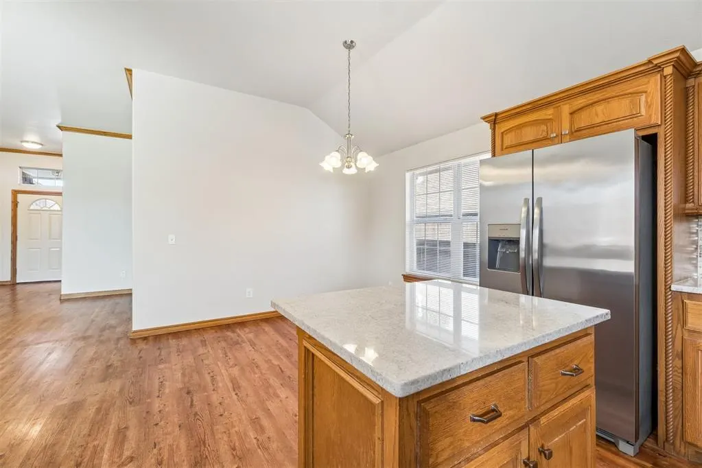 Photo 16 — 904 SW 39th Street, Moore, OK 73160