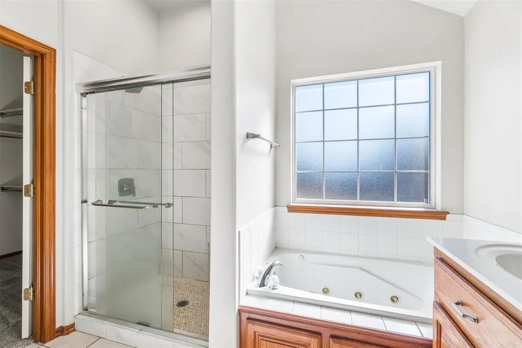 Photo 23 — 904 SW 39th Street, Moore, OK 73160