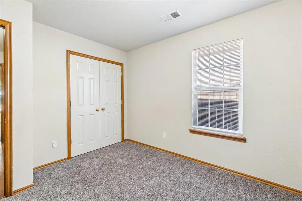 Photo 27 — 904 SW 39th Street, Moore, OK 73160