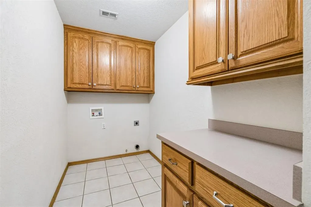 Photo 35 — 904 SW 39th Street, Moore, OK 73160