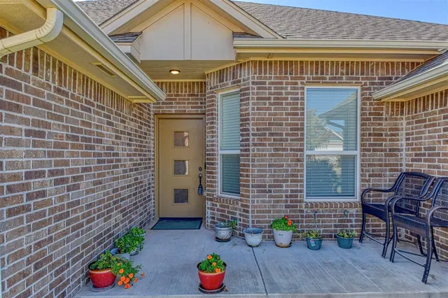 Photo 3 — 2900 summit crossing Parkway, Norman, OK 73071