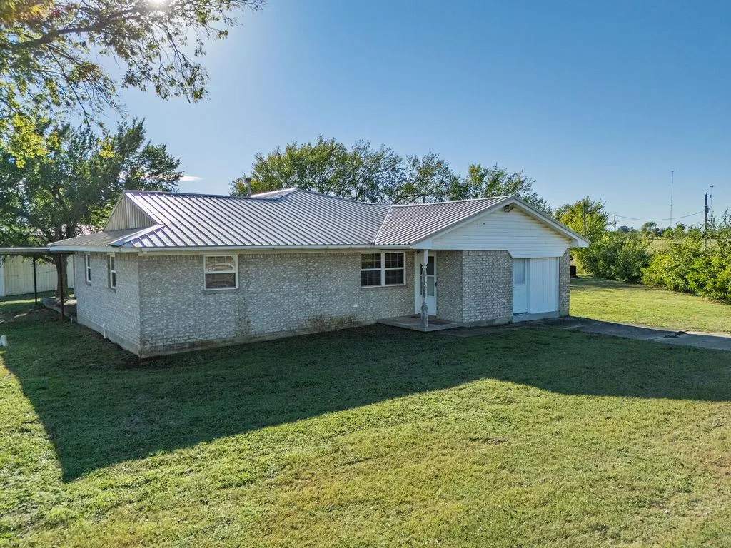 Front exterior — 35198 EW 1180 Road, Earlsboro, OK 74840