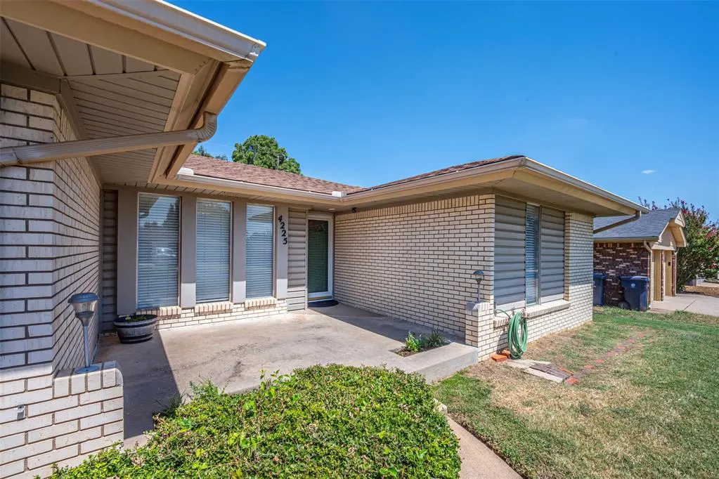 Front exterior — 4225 NW 31st Terrace, Oklahoma City, OK 73112