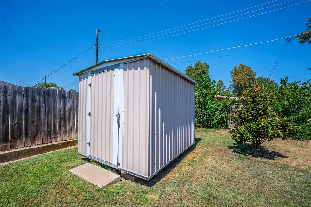 Photo 7 — 4225 NW 31st Terrace, Oklahoma City, OK 73112