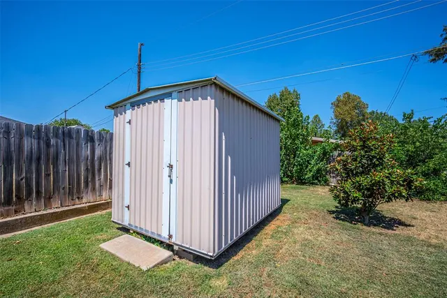 Photo 7 — 4225 NW 31st Terrace, Oklahoma City, OK 73112