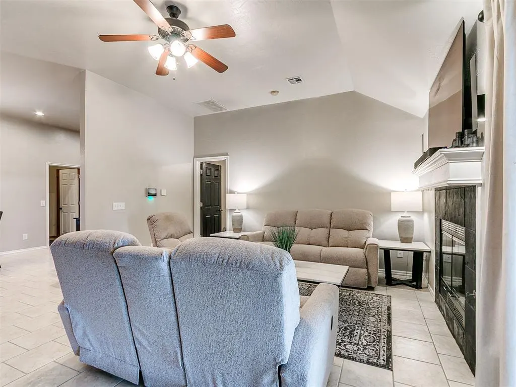 Photo 22 — 11550 Stonecrest, Guthrie, OK 73044