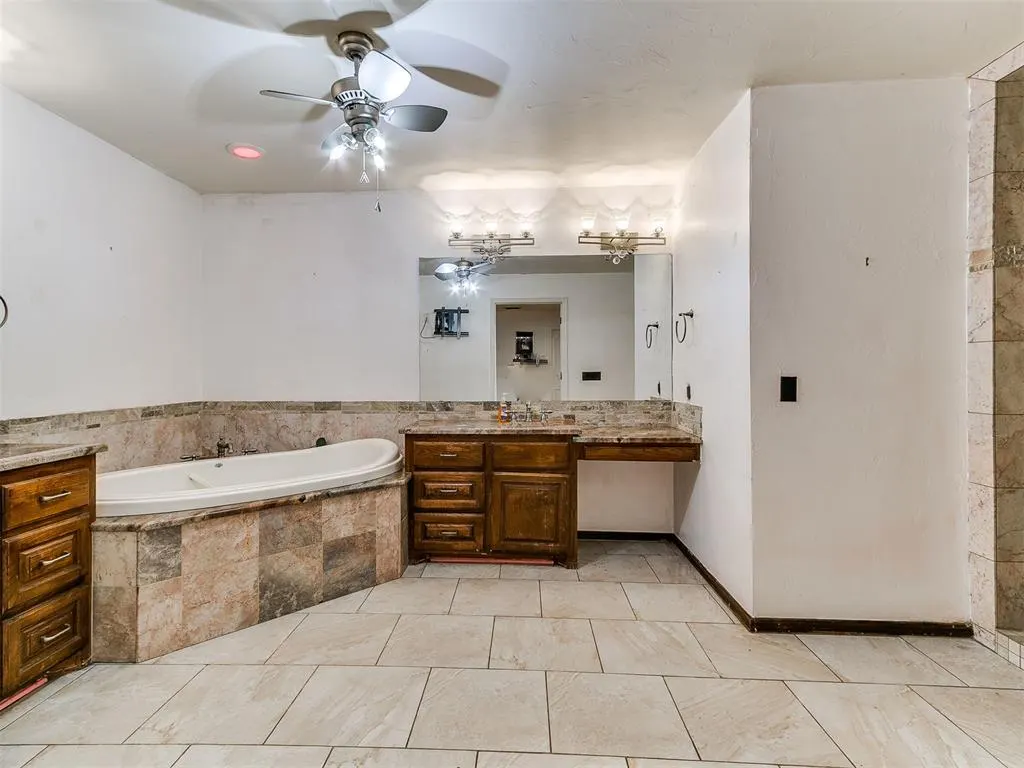 Photo 31 — 14501 S Western Avenue, Oklahoma City, OK 73170