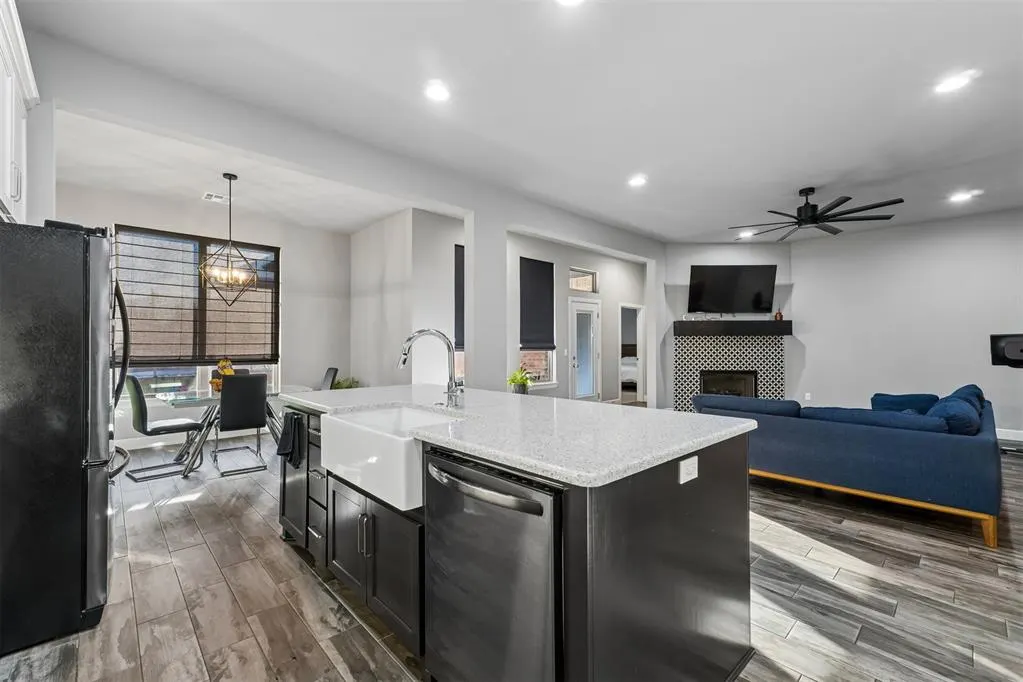 Photo 9 — 17105 Barcelona Drive, Oklahoma City, OK 73170