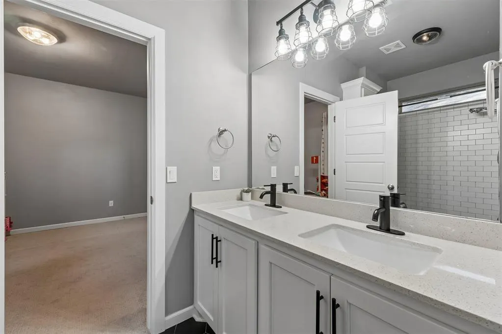 Photo 22 — 17105 Barcelona Drive, Oklahoma City, OK 73170