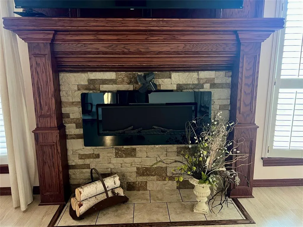 Photo 3 — 167 N Willow Terrace, Mustang, OK 73064