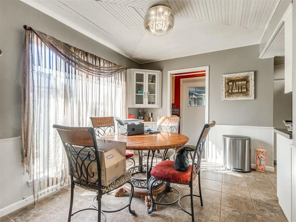 Photo 18 — 10408 Ryecroft Road, Oklahoma City, OK 73162