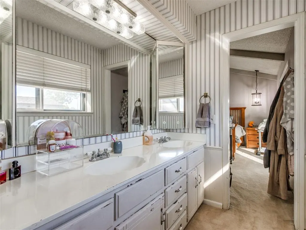 Photo 23 — 10408 Ryecroft Road, Oklahoma City, OK 73162
