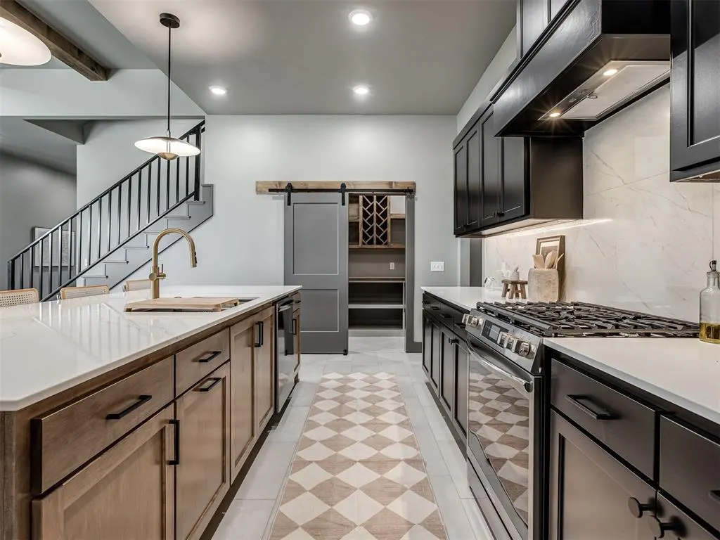Photo 8 — 16028 Catalonia Place, Oklahoma City, OK 73170