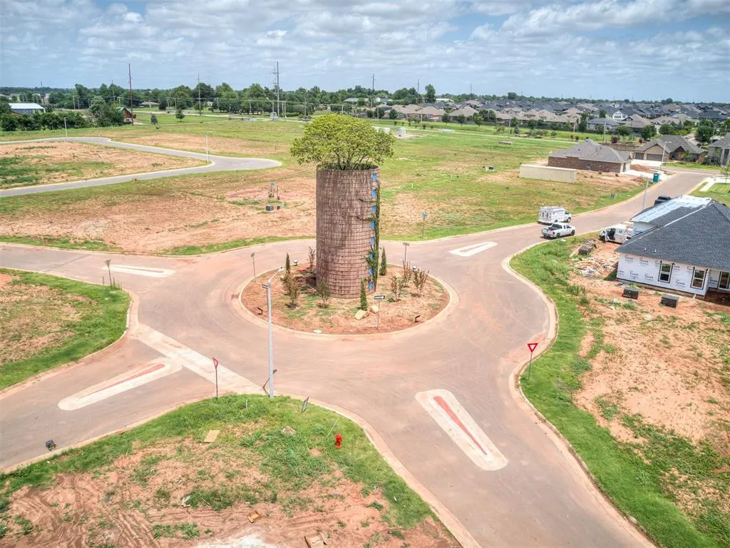 Photo 32 — 16028 Catalonia Place, Oklahoma City, OK 73170