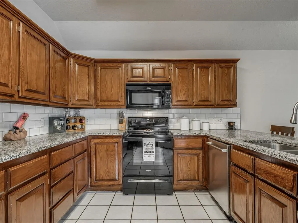Photo 14 — 1312 NW 183rd Terrace, Edmond, OK 73012