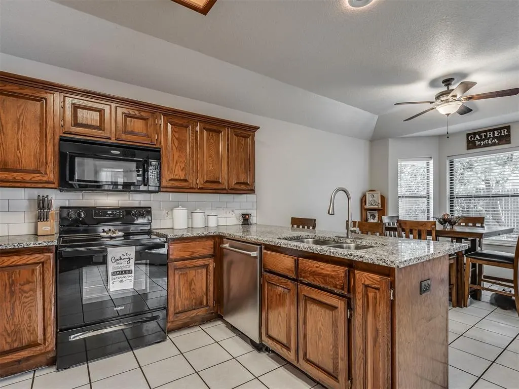 Photo 15 — 1312 NW 183rd Terrace, Edmond, OK 73012