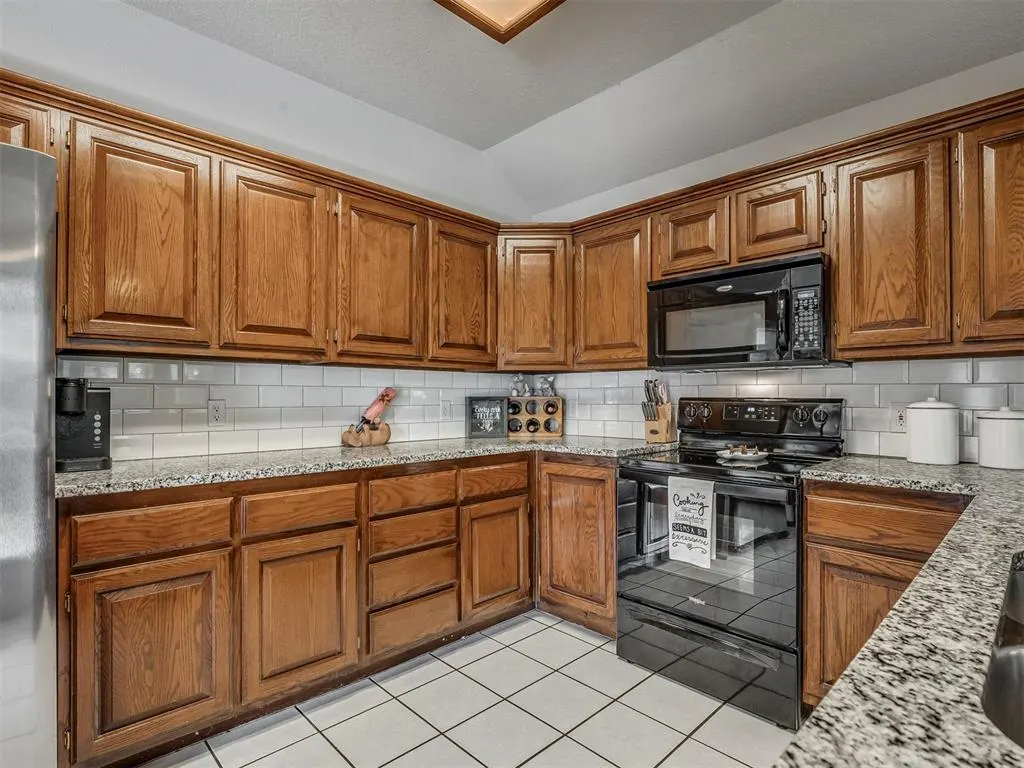 Photo 17 — 1312 NW 183rd Terrace, Edmond, OK 73012