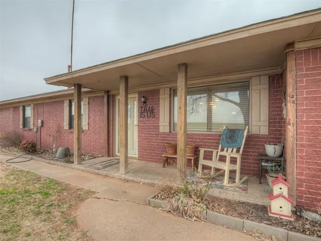 Photo 3 — 23203 Highway 33 Highway, Custer City, OK 73639