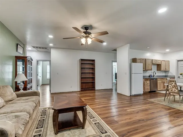 Photo 4 — 2913 120th Avenue, Norman, OK 73026