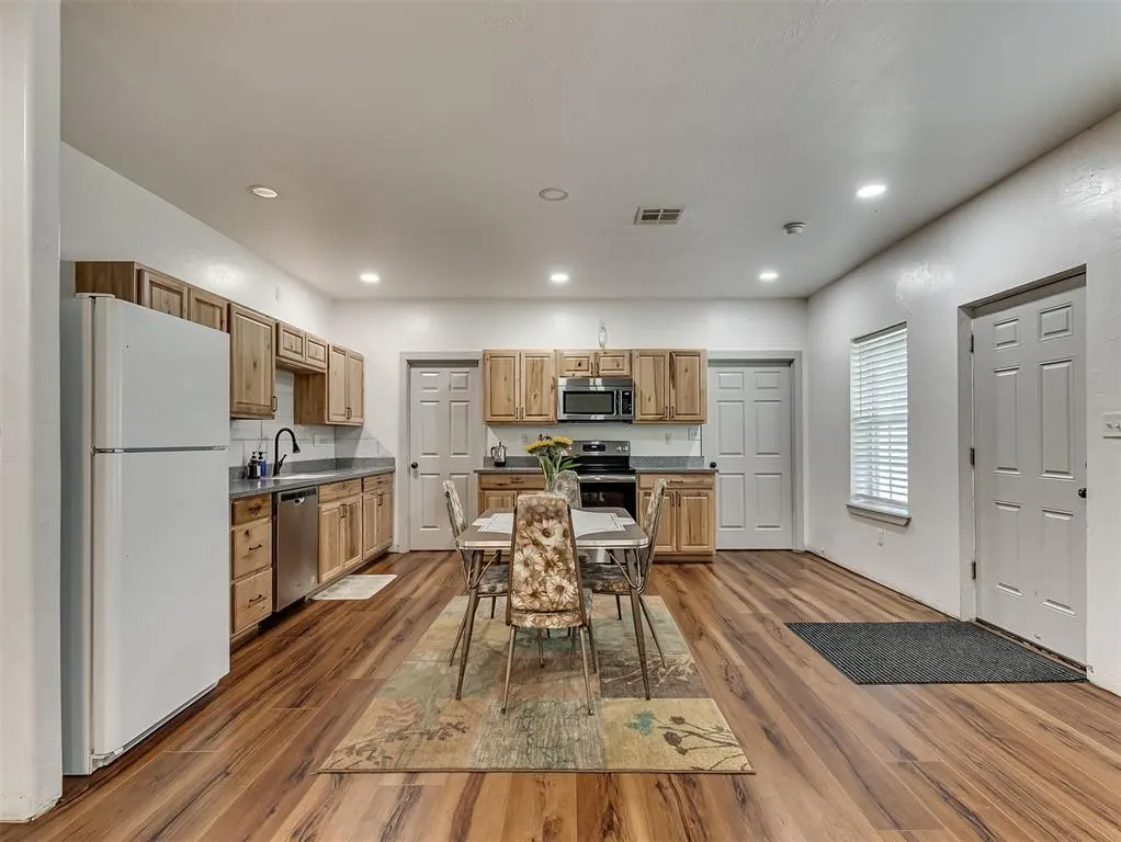 Photo 8 — 2913 120th Avenue, Norman, OK 73026