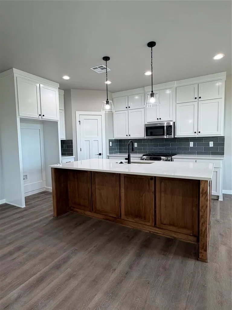 Photo 16 — 211 Outlander Way, Shawnee, OK 74804