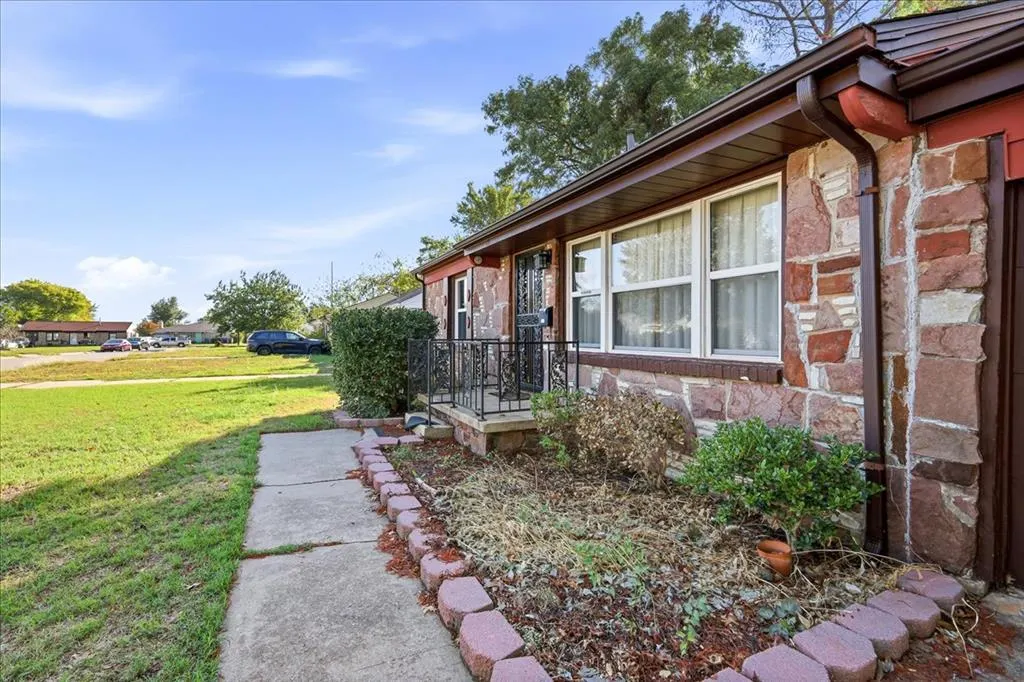 Photo 2 — 532 E Atkinson Drive, Midwest City, OK 73110
