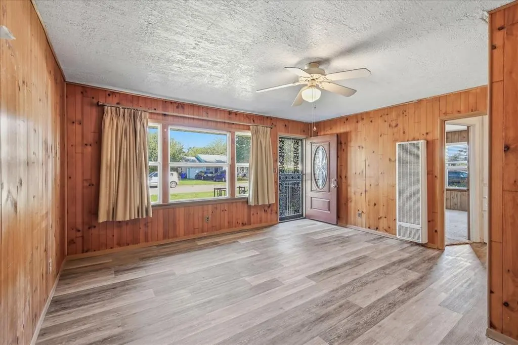 Photo 6 — 532 E Atkinson Drive, Midwest City, OK 73110
