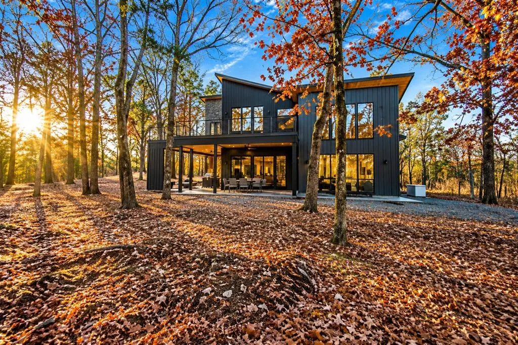 Photo 2 — 136 Woodland Lakes Trail, Broken Bow, OK 74728