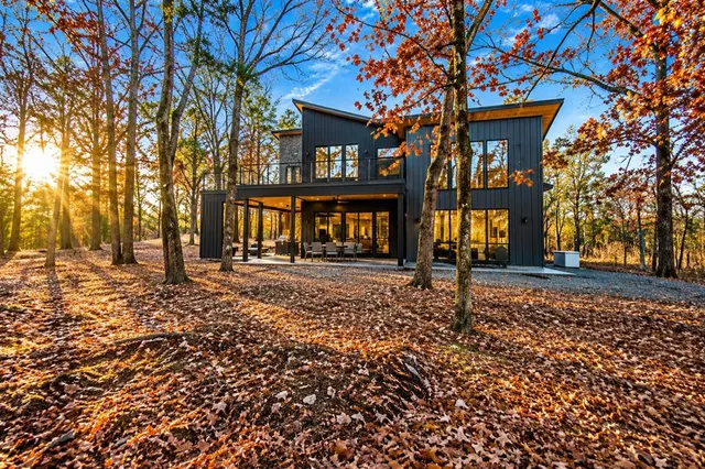 Photo 2 — 136 Woodland Lakes Trail, Broken Bow, OK 74728