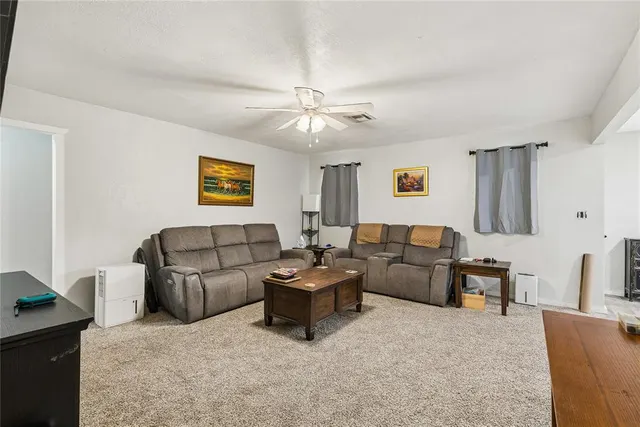 Photo 4 — 905 Crestmoor Drive, Moore, OK 73160