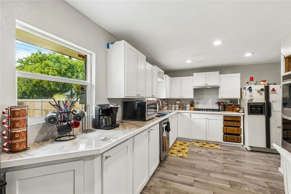 Photo 10 — 905 Crestmoor Drive, Moore, OK 73160