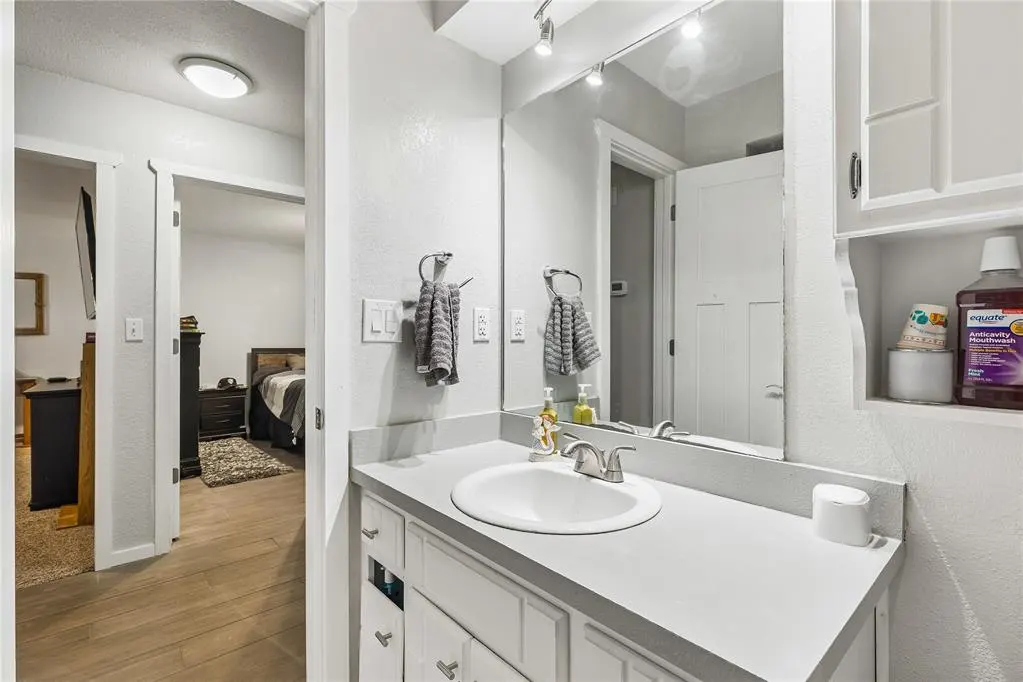 Photo 25 — 905 Crestmoor Drive, Moore, OK 73160
