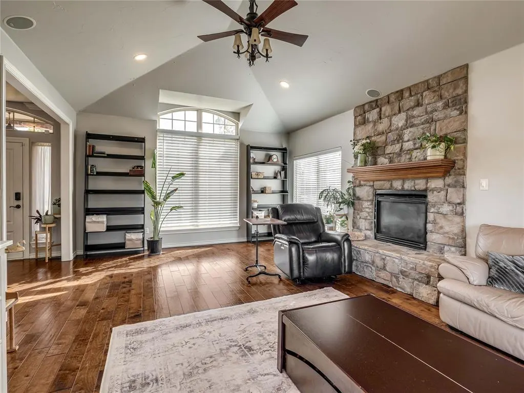 Photo 7 — 4208 Brownwood Lane, Norman, OK 73072