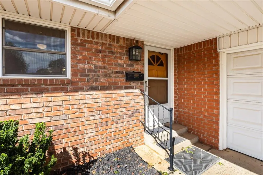 Photo 2 — 400 Cherokee Lane, El Reno, OK 73036