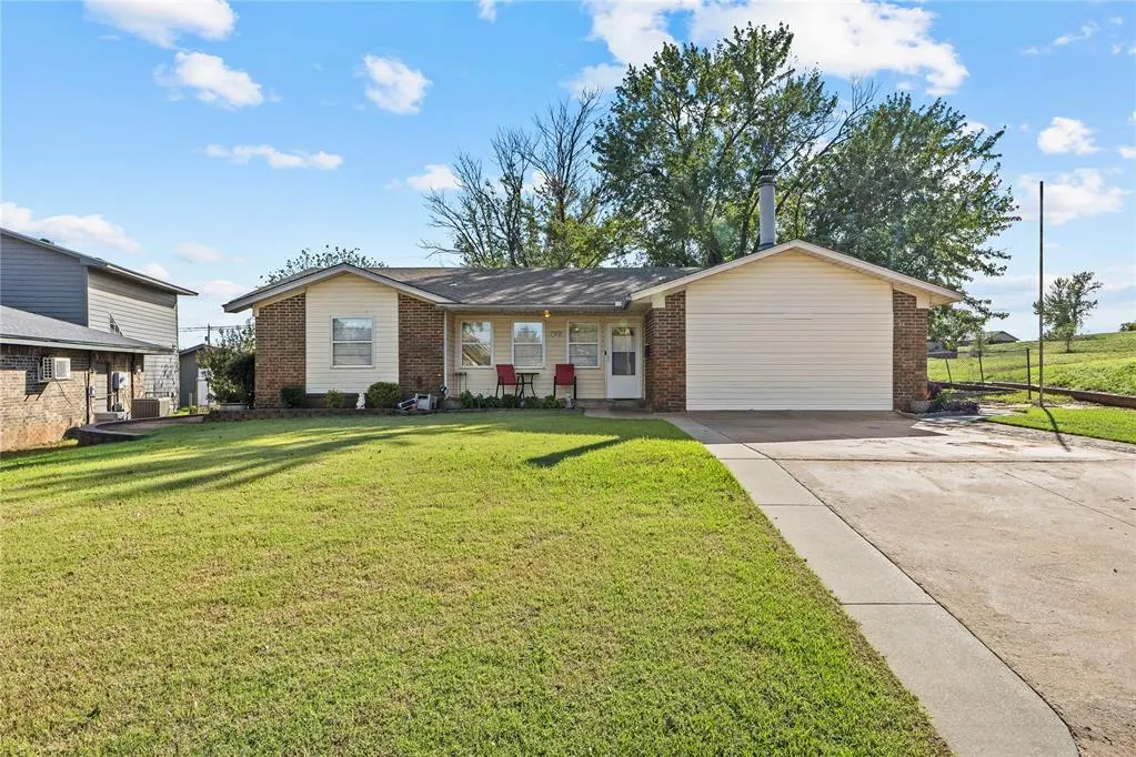 Front exterior — 924 W Proctor Avenue, Weatherford, OK 73096
