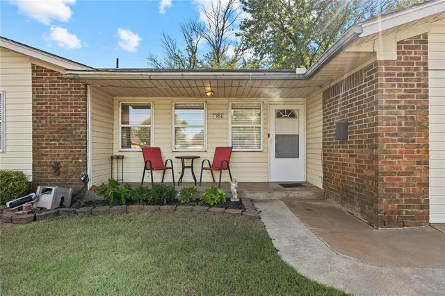Photo 4 — 924 W Proctor Avenue, Weatherford, OK 73096