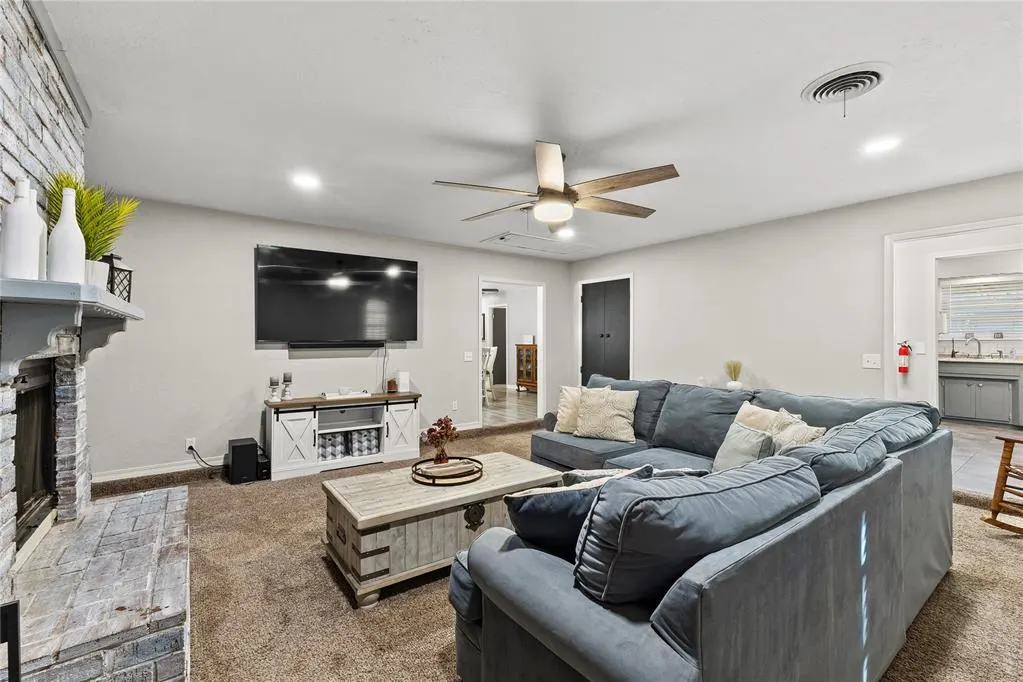 Photo 9 — 924 W Proctor Avenue, Weatherford, OK 73096