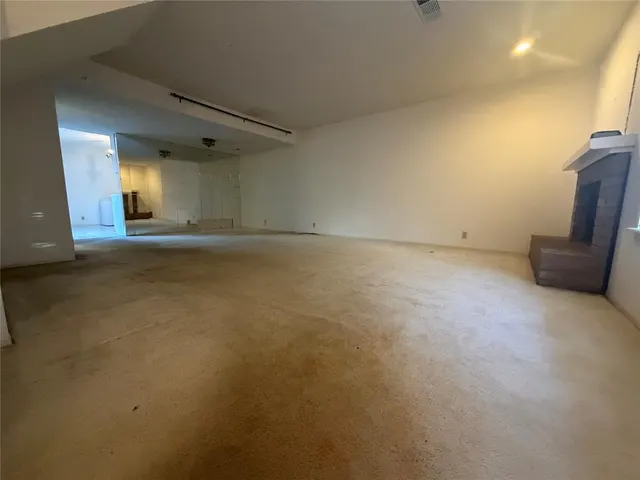 Photo 3 — 9759 Hefner Village Boulevard, Oklahoma City, OK 73162