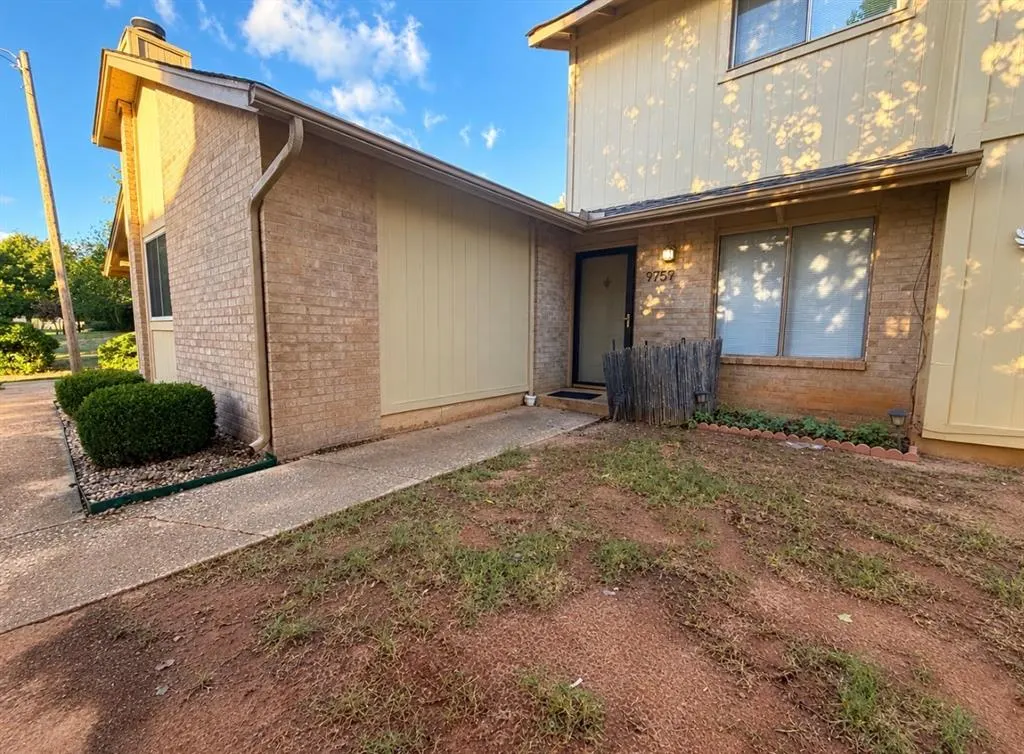 Front exterior — 9759 Hefner Village Boulevard, Oklahoma City, OK 73162