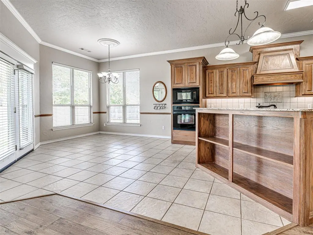 Photo 13 — 1612 Lady Lane, Shawnee, OK 74804