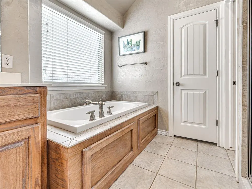 Photo 23 — 1612 Lady Lane, Shawnee, OK 74804