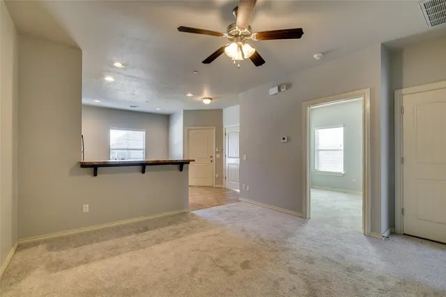 Photo 6 — 927 SW 92nd Street, Oklahoma City, OK 73139