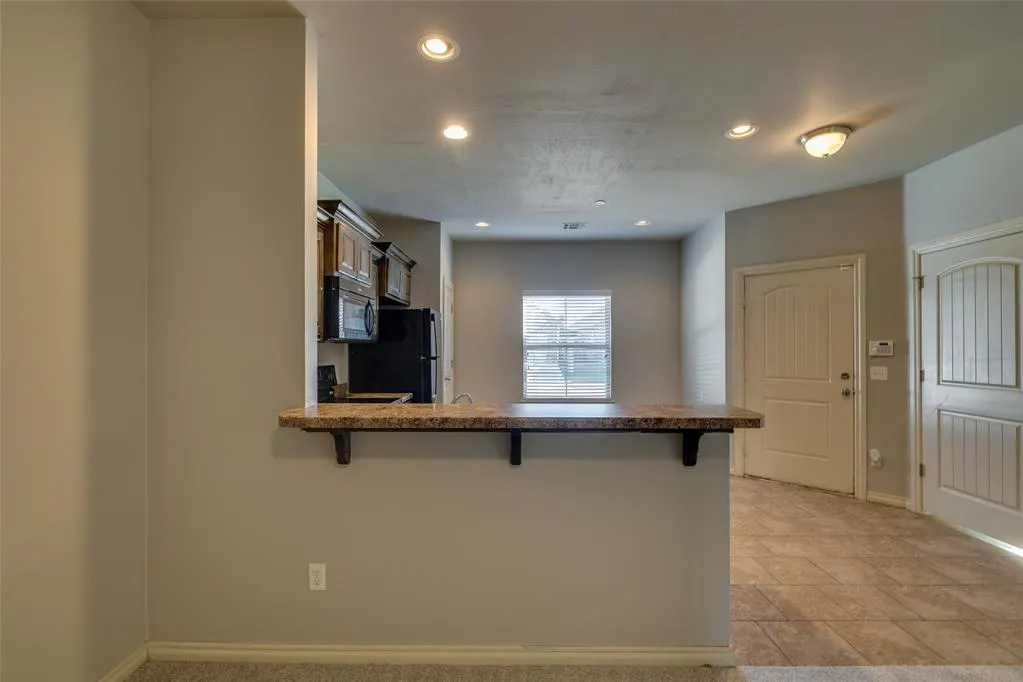 Photo 15 — 927 SW 92nd Street, Oklahoma City, OK 73139